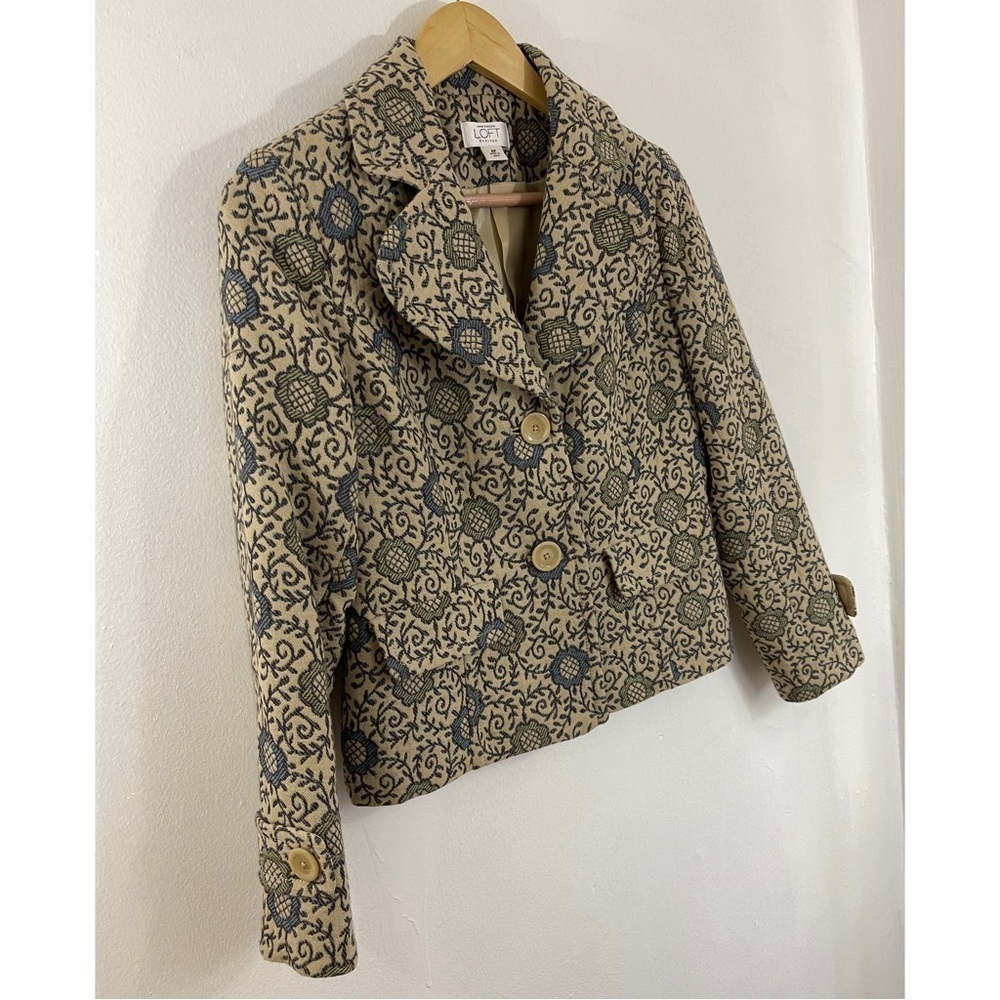 Ann Taylor Loft Women’s  Vintage Blazer Fully Lined  Botton Down Size: 6 Petite